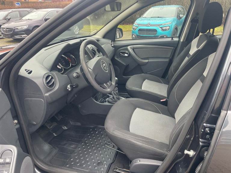 Dacia Duster 1,2 TCe 125 Black Shadow