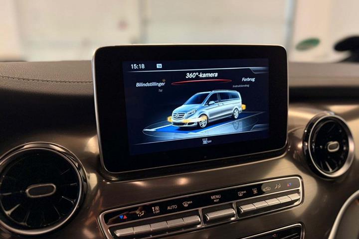 Sort Mercedes V300 d fra 2021