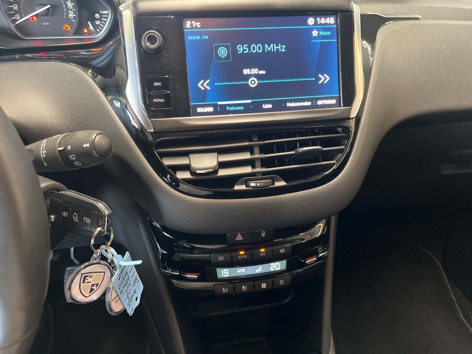 Sort Peugeot 208 fra 2019