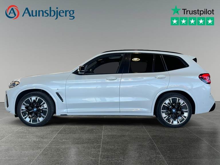 BMW iX3 Charged Plus M-Sport