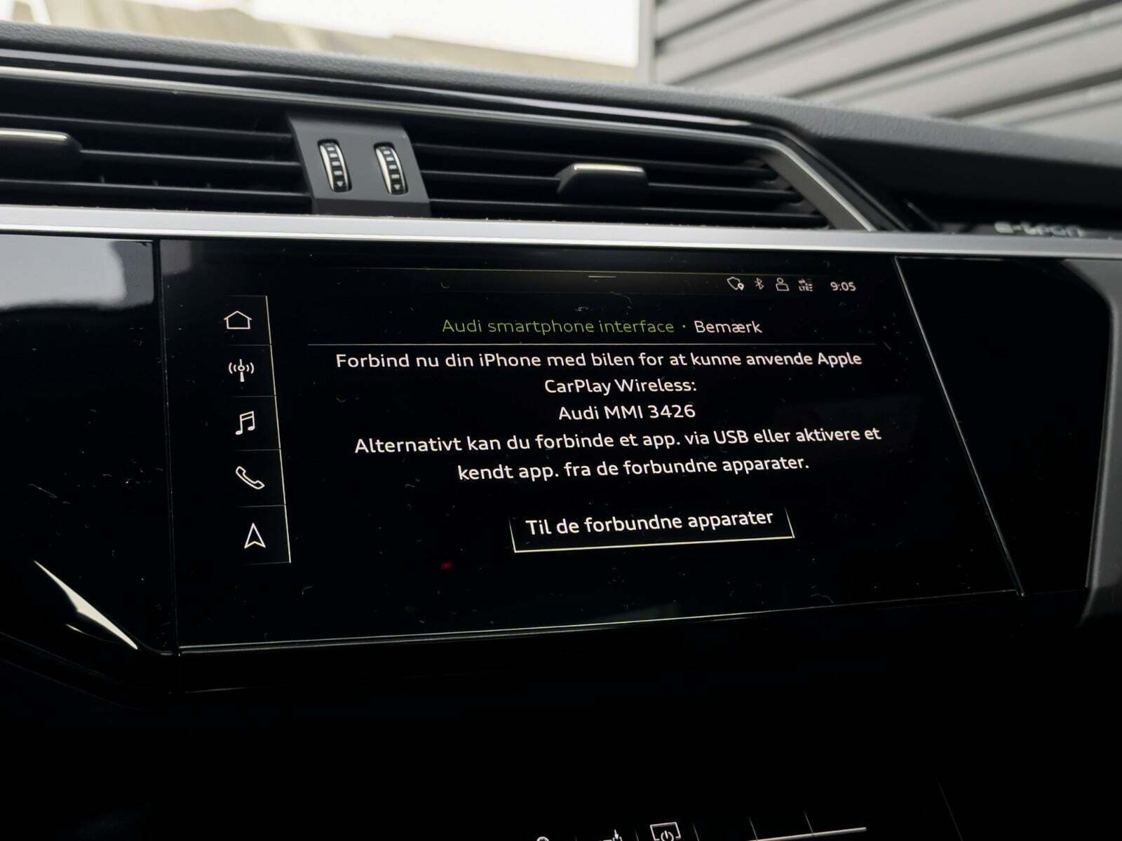 Blå Audi e-tron fra 2021