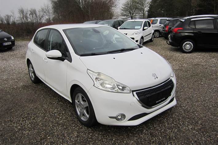 Hvid Peugeot 208 fra 2012