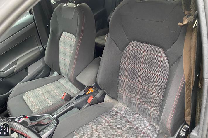 Sort VW Polo fra 2023