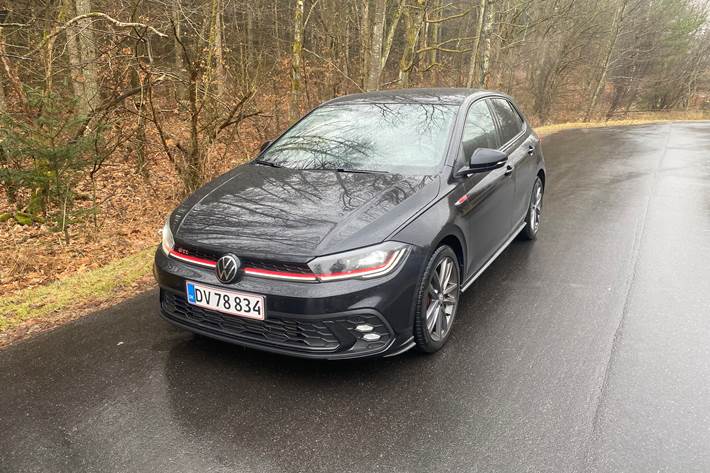 Sort VW Polo fra 2023