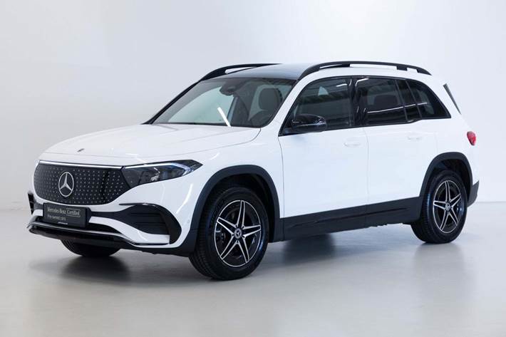 Hvid Mercedes EQB350 fra 2025 set udefra