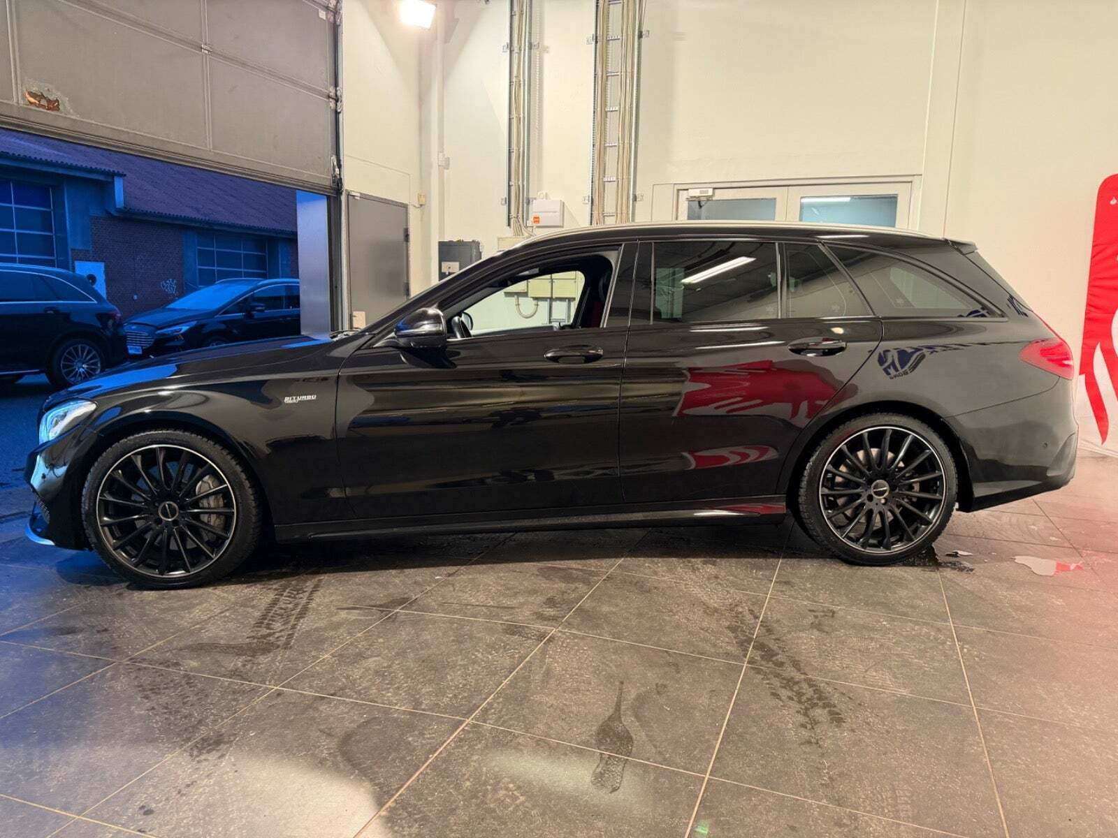 Mercedes C43 3,0 AMG stc. aut. 4Matic