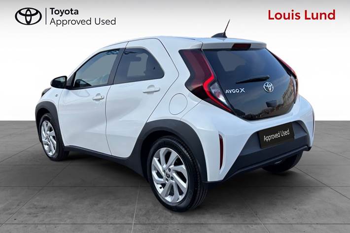 Hvid Toyota Aygo X fra 2025