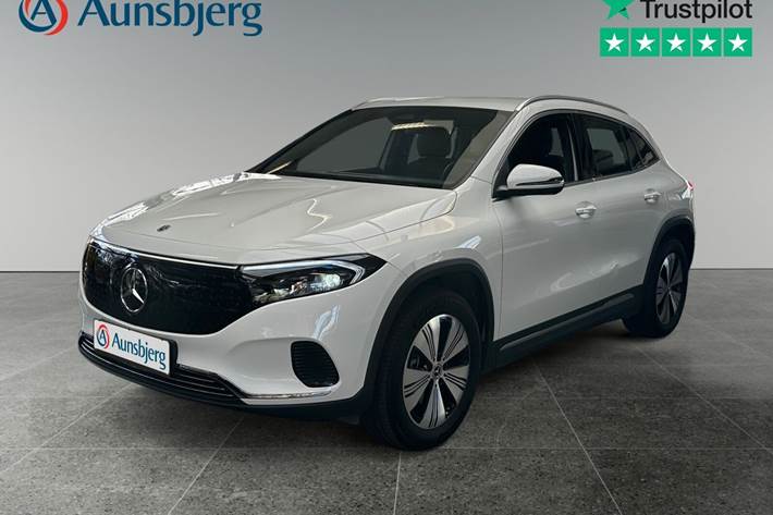 Hvid Mercedes EQA250+ fra 2025 set udefra