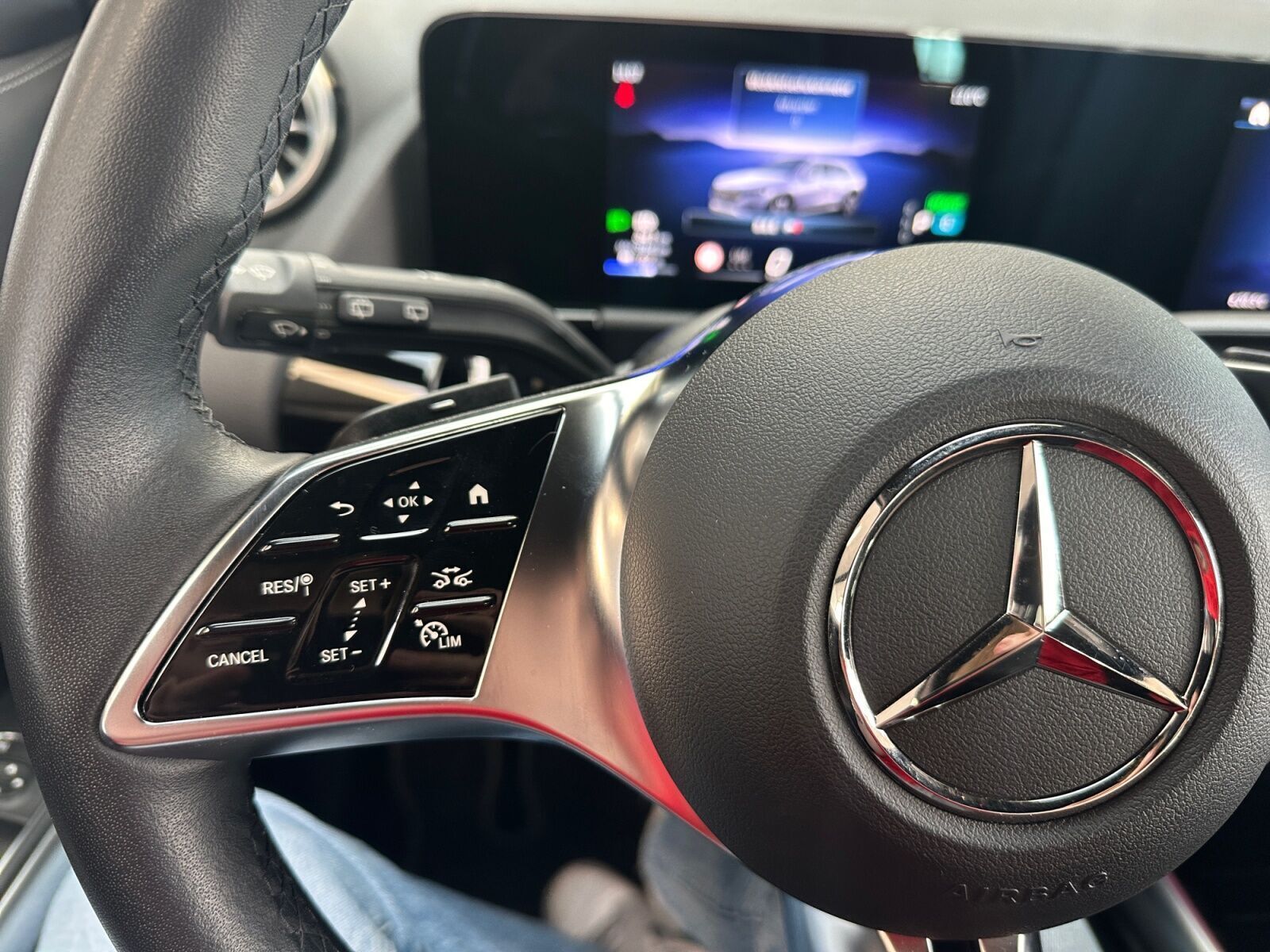 Hvid Mercedes EQA250+ fra 2025