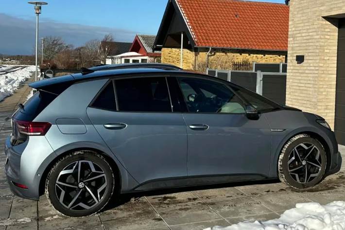Blå VW ID.3 fra 2023