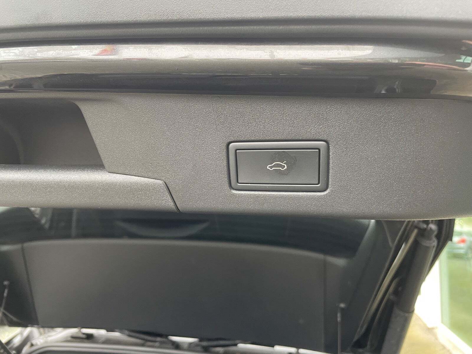 Grå VW ID.4 fra 2023