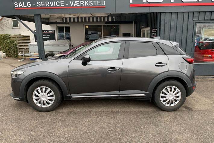 Grå Mazda CX-3 fra 2018