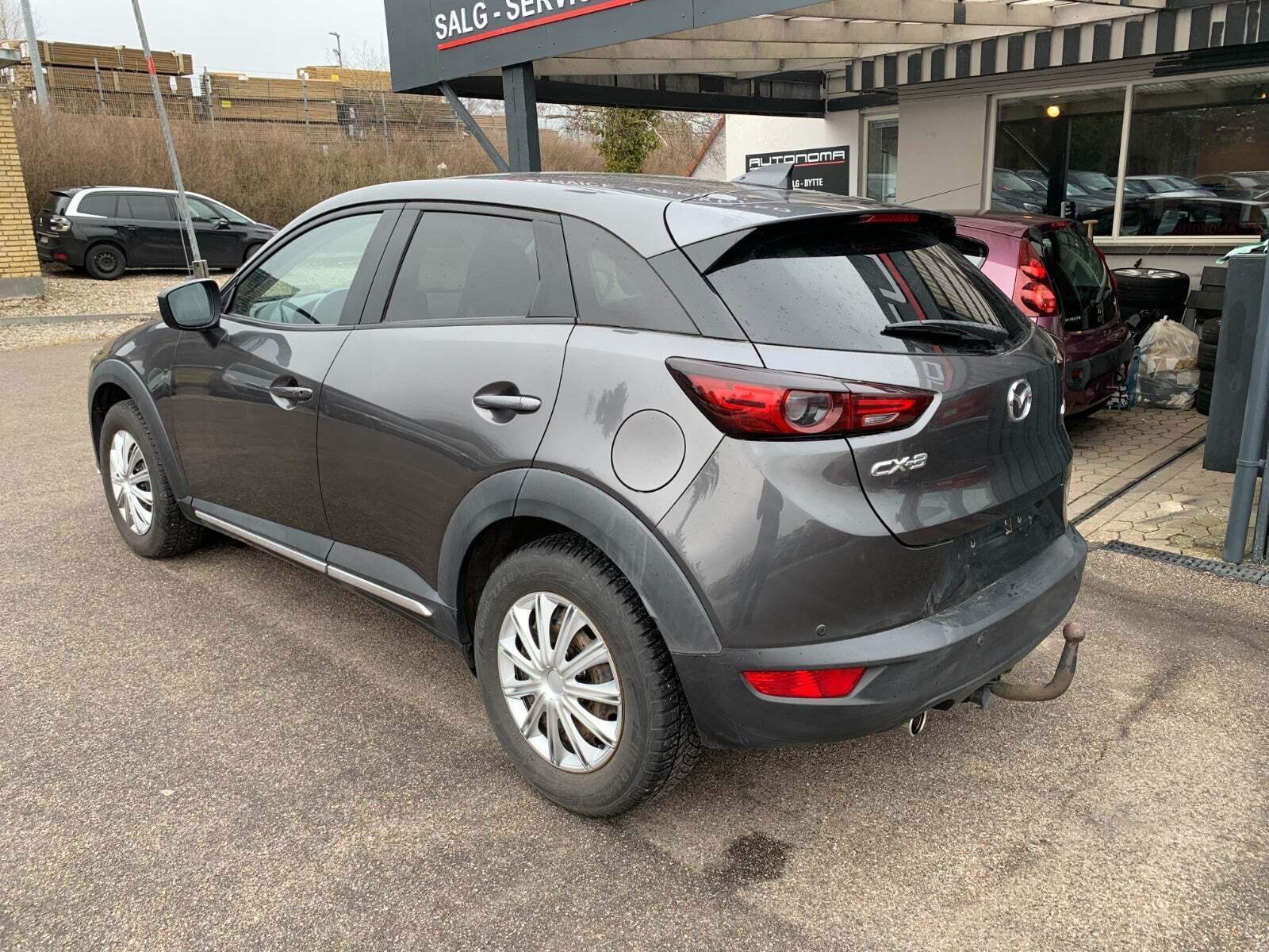Grå Mazda CX-3 fra 2018