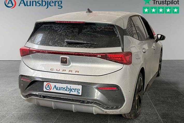 Sølv Cupra Born fra 2025