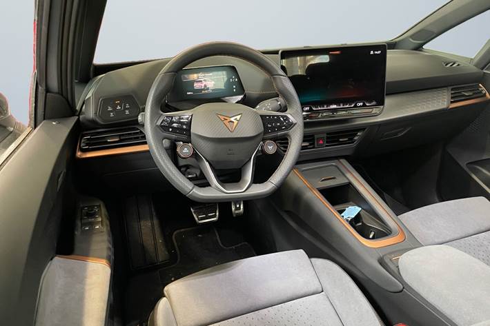 Sølv Cupra Born fra 2025