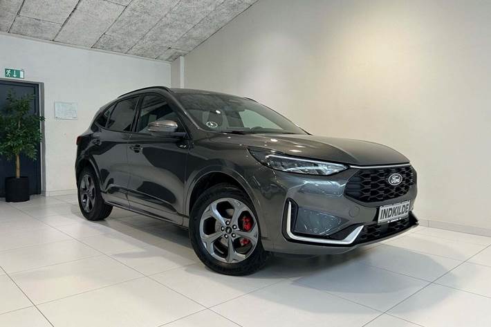 Grå Ford Kuga fra 2024 set udefra