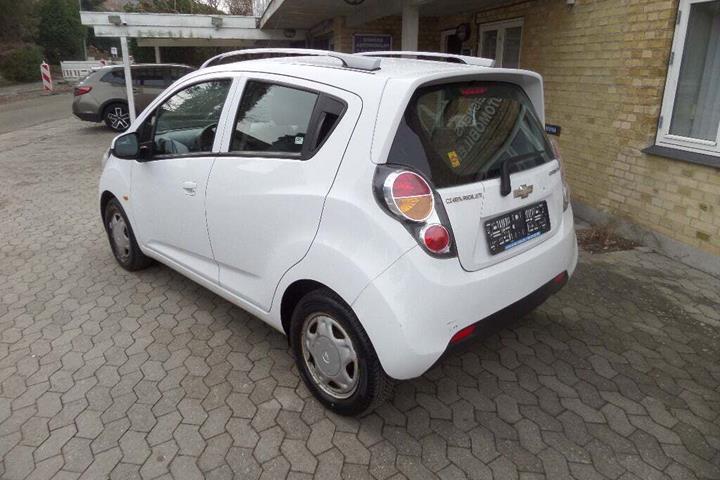 Hvid Chevrolet Spark fra 2011
