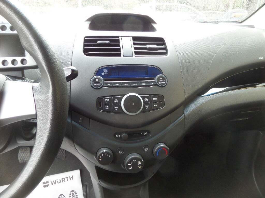 Hvid Chevrolet Spark fra 2011