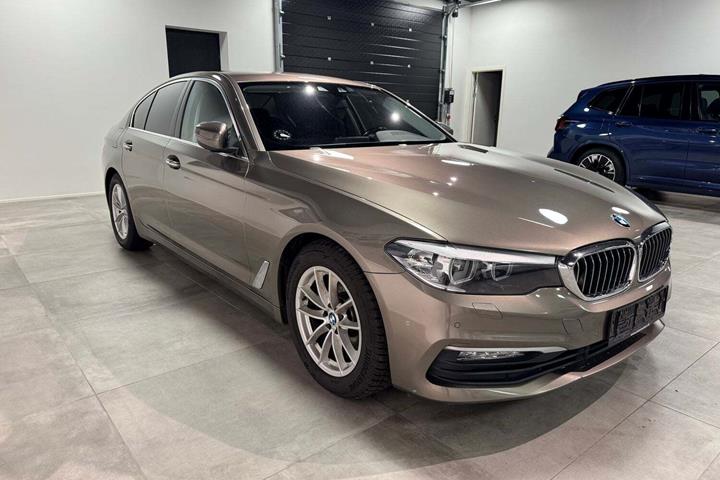 Brun BMW 520d fra 2018