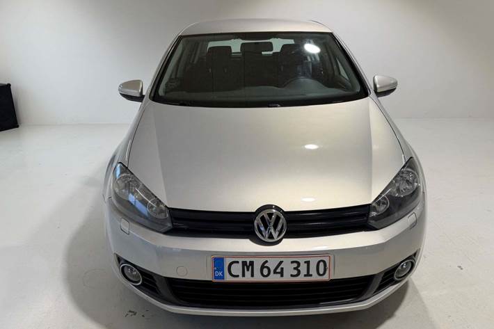 Sølv VW Golf VI fra 2010