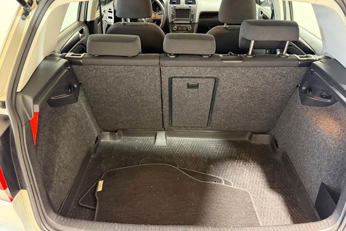 Sølv VW Golf VI fra 2010