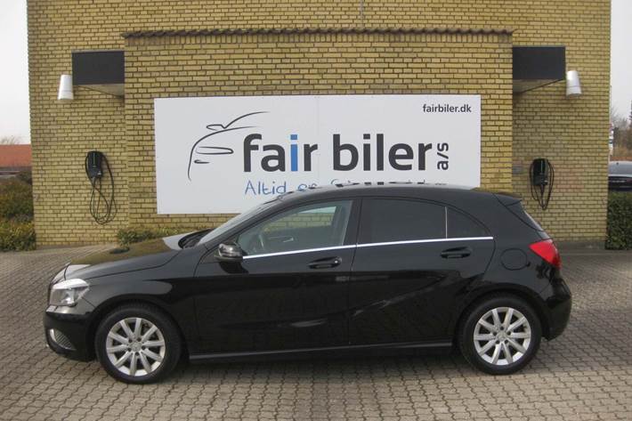Sort Mercedes A200 fra 2014