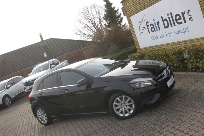 Sort Mercedes A200 fra 2014