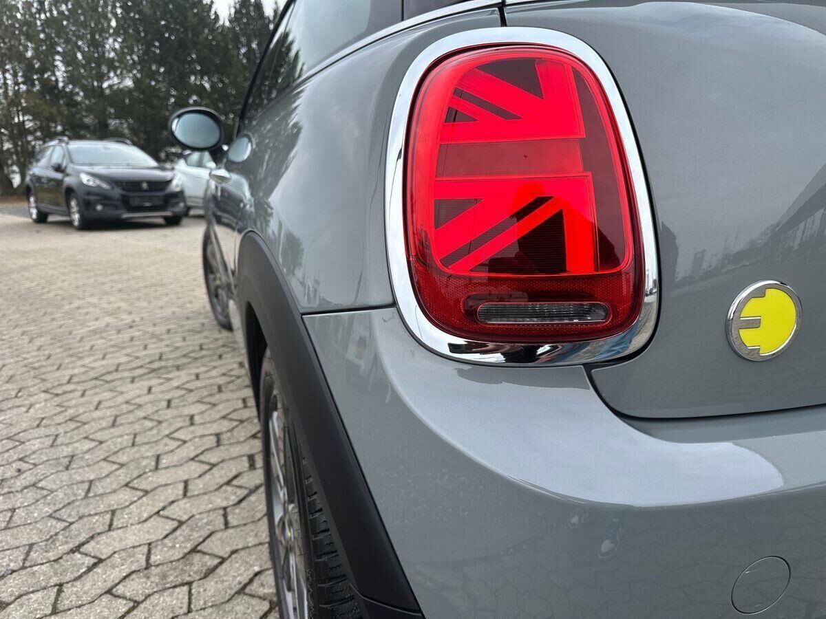 Grå Mini Cooper SE fra 2020