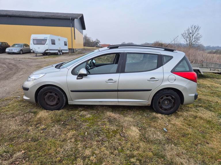 Peugeot 207 1,6 HDi 90