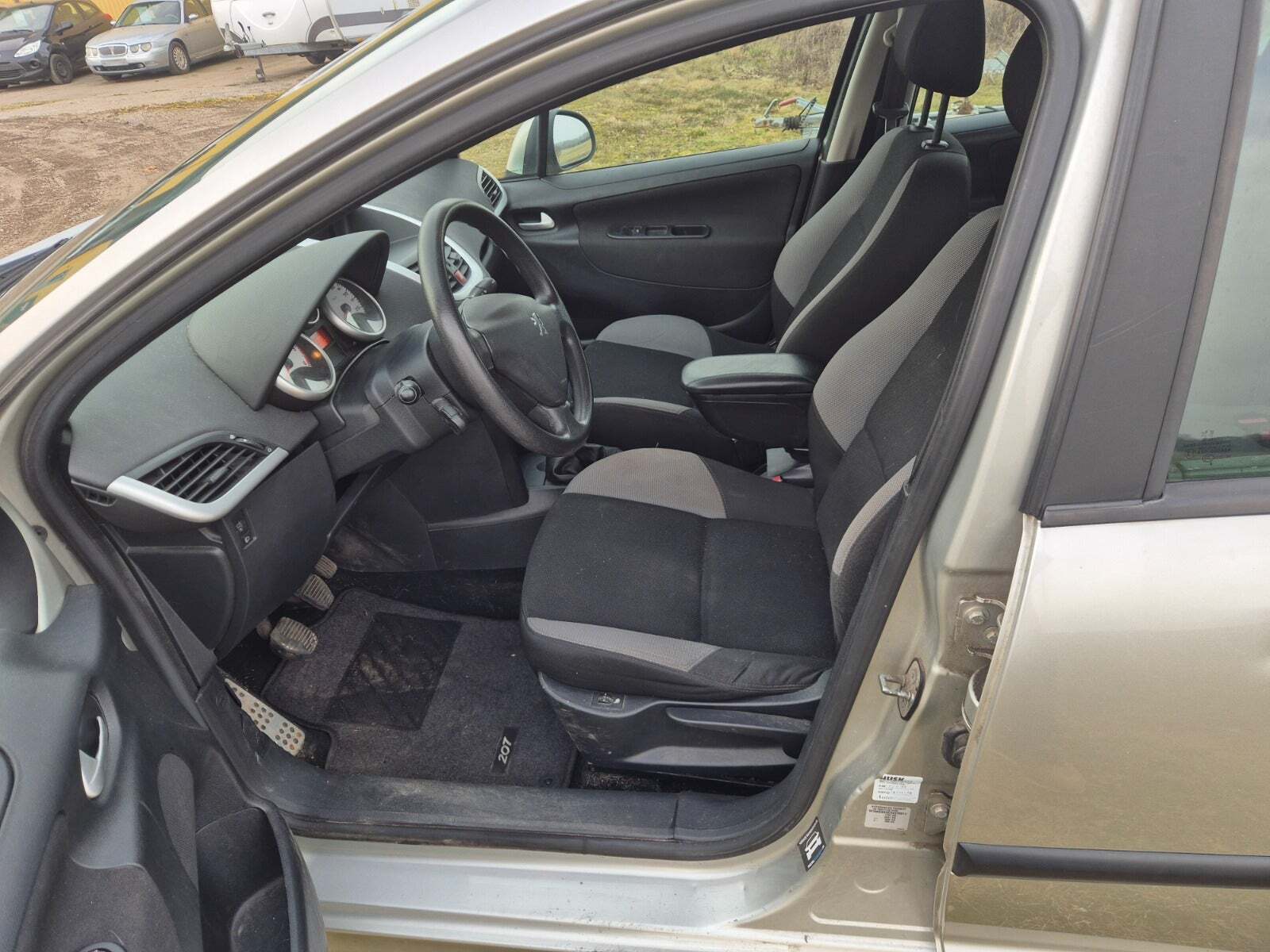 Peugeot 207 1,6 HDi 90