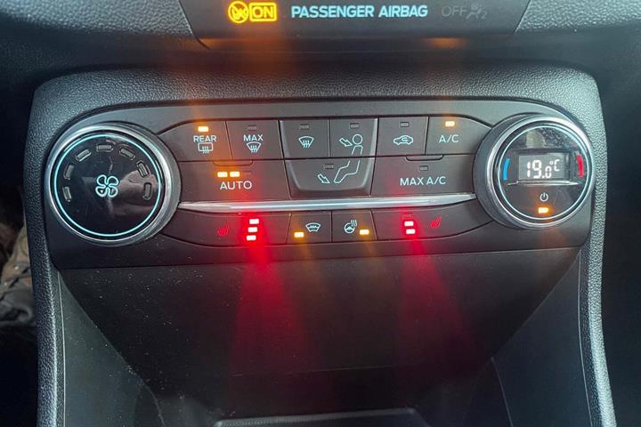 Rød Ford Fiesta fra 2019