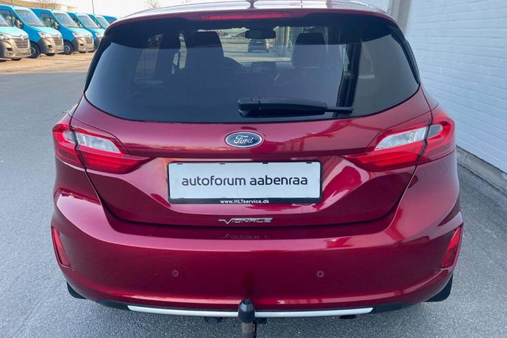 Rød Ford Fiesta fra 2019