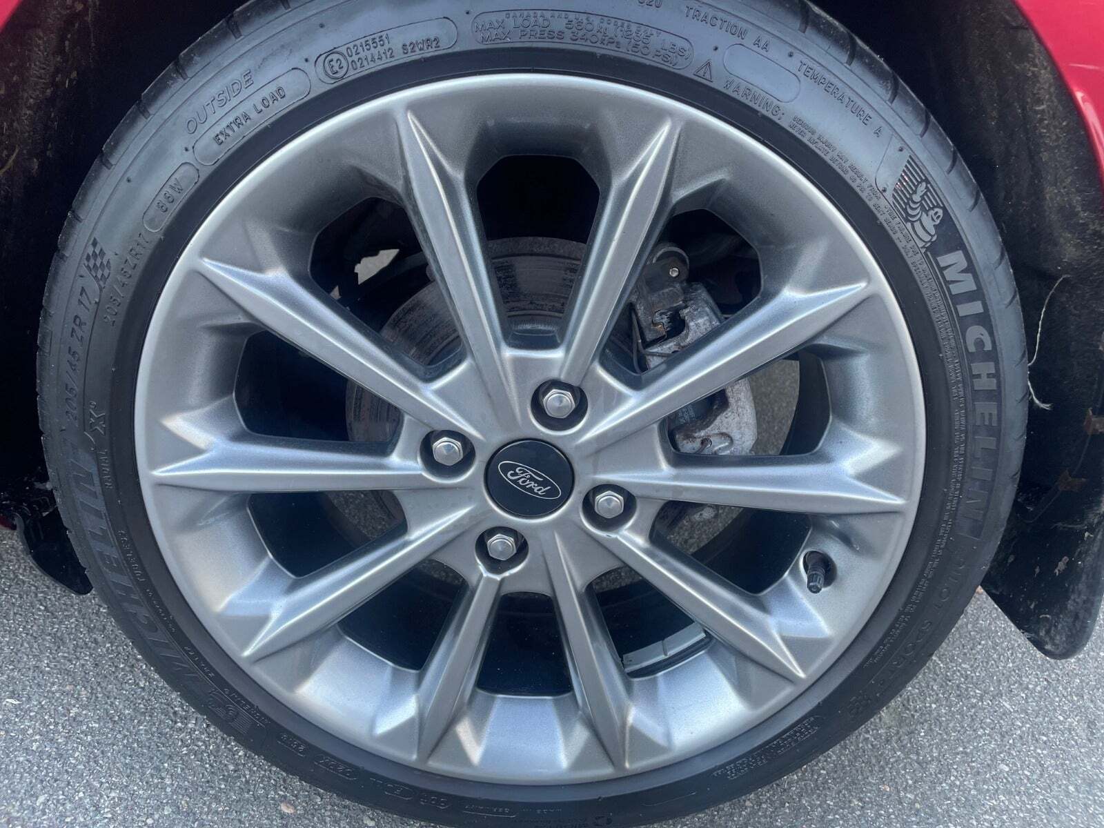 Rød Ford Fiesta fra 2019