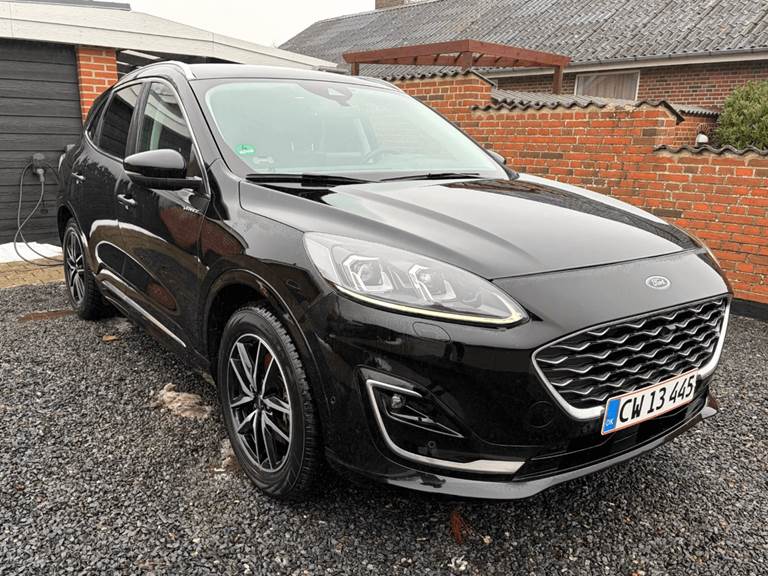 Ford Kuga 2,5 PHEV Vignale CVT