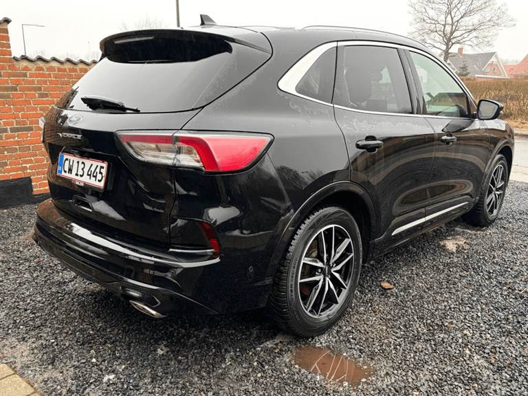 Ford Kuga 2,5 PHEV Vignale CVT