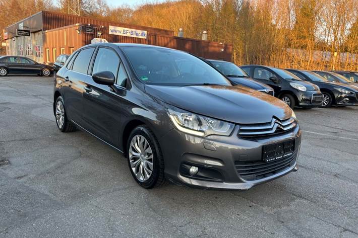 Grå Citroën C4 fra 2017