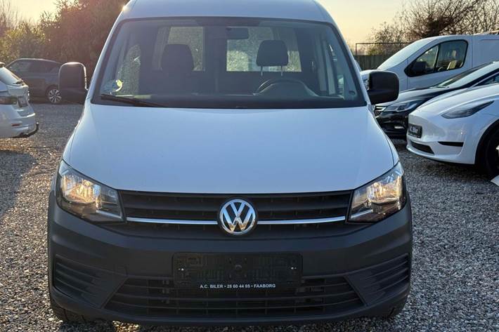 Hvid VW Caddy fra 2019