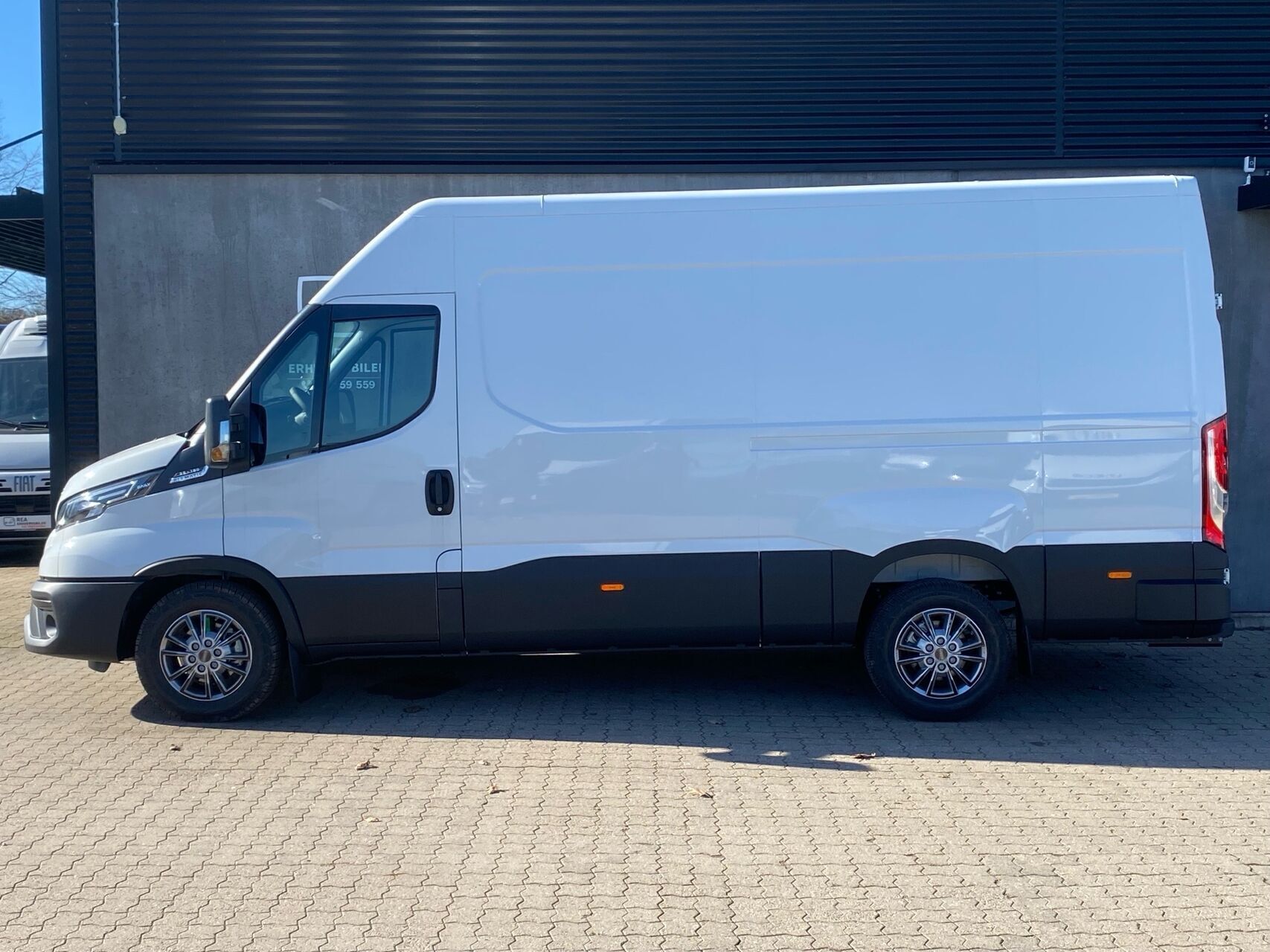 Hvid Iveco Daily fra 2026