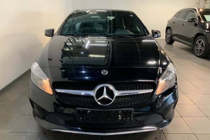 Sort Mercedes A200 d fra 2017