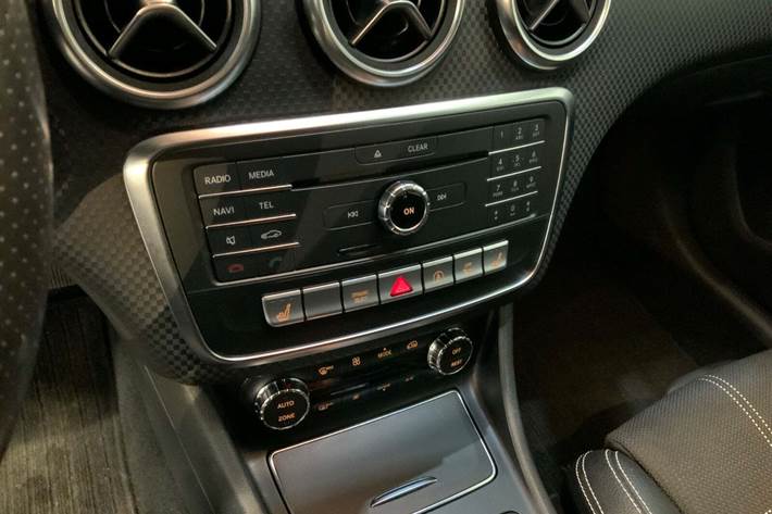 Sort Mercedes A200 d fra 2017