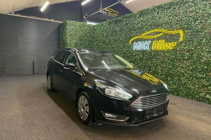 undefined Ford Focus fra 2017 set udefra