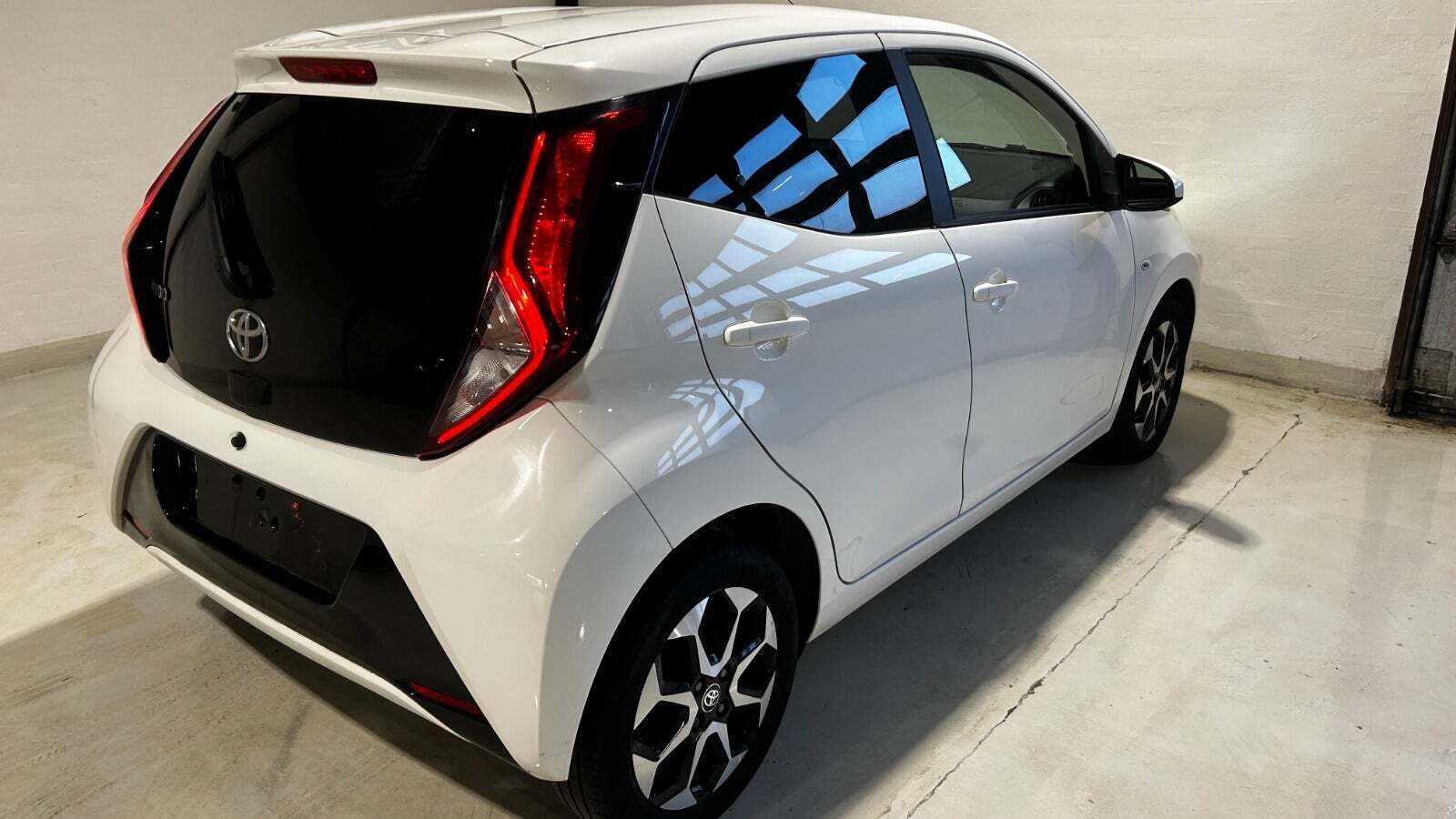 Toyota Aygo 1,0 VVT-i x-press