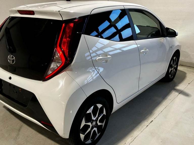Toyota Aygo 1,0 VVT-i x-press
