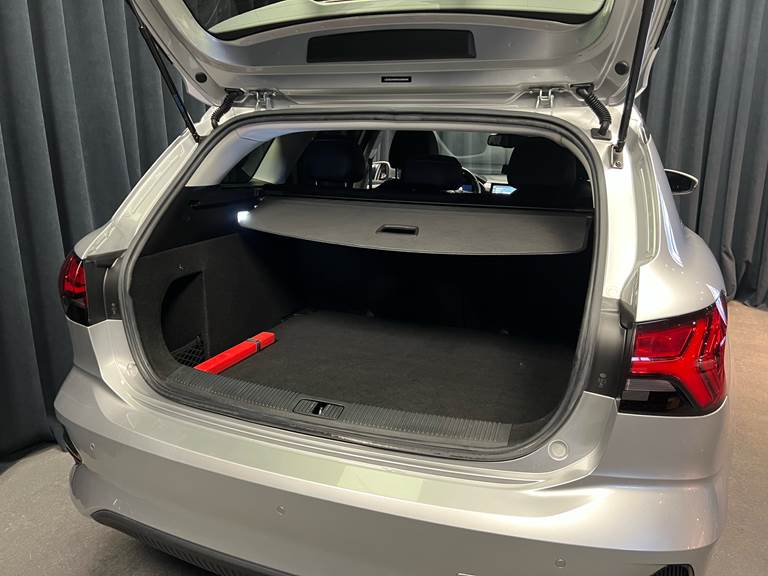 MG MG5 Electric EL Luxury 156HK Stc Aut.