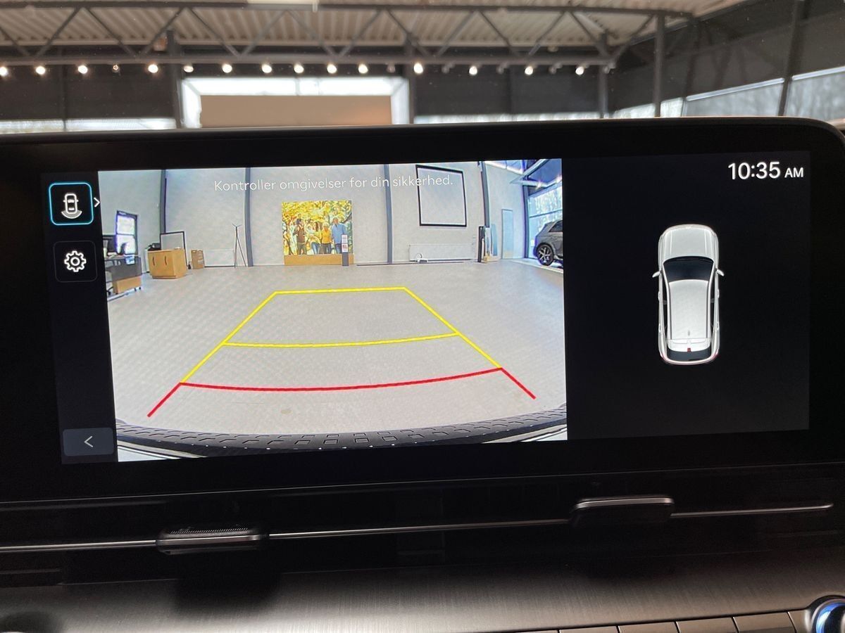 Hvid Hyundai Kona fra 2025