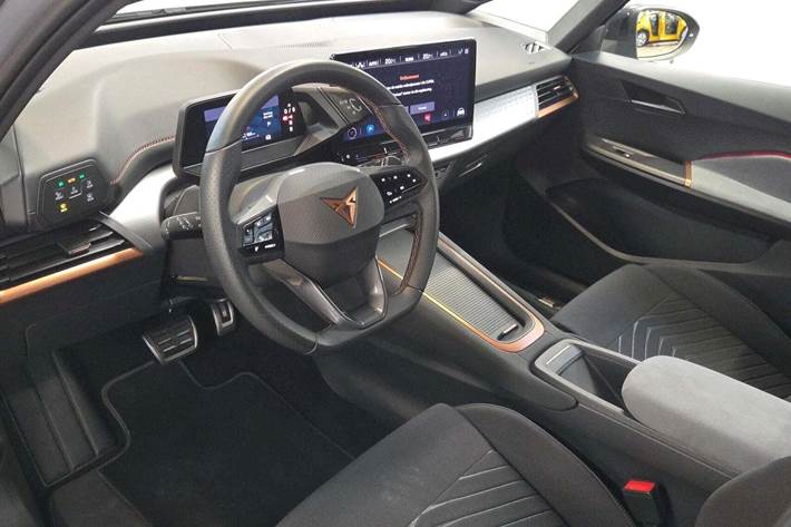 Grå Cupra Born fra 2024