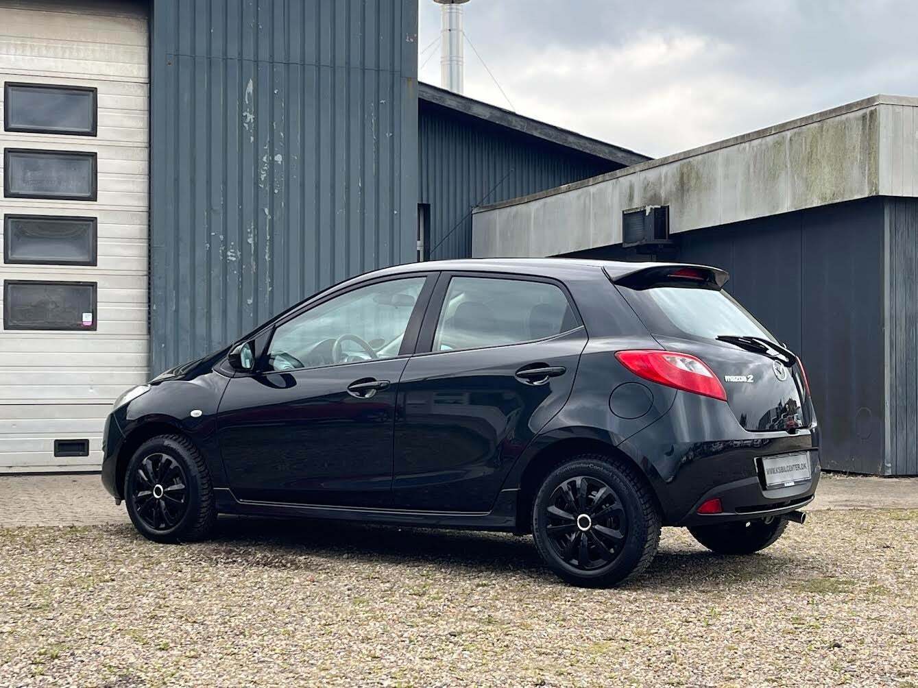 Sort Mazda 2 fra 2014