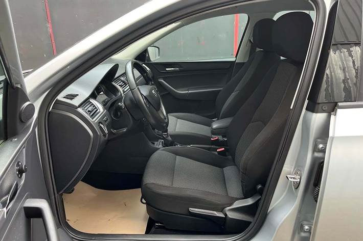 Sølv Seat Toledo fra 2016