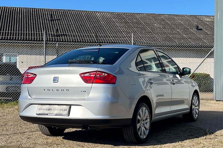 Sølv Seat Toledo fra 2016