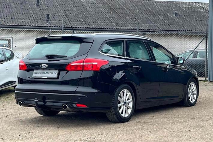 Sort Ford Focus fra 2017